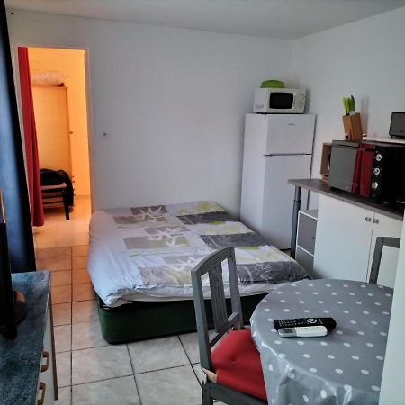Maisonnee Avec Une Chambre Saint-Michel-en-l'Herm Екстериор снимка