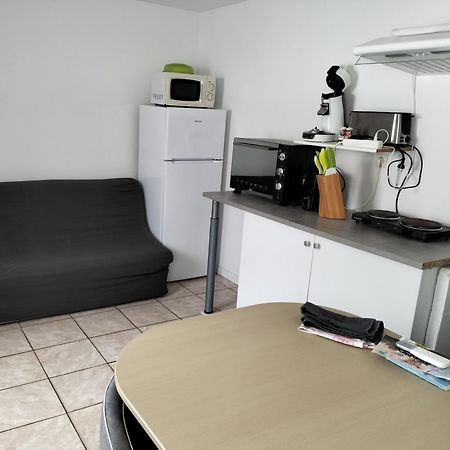 Maisonnee Avec Une Chambre Saint-Michel-en-l'Herm Екстериор снимка